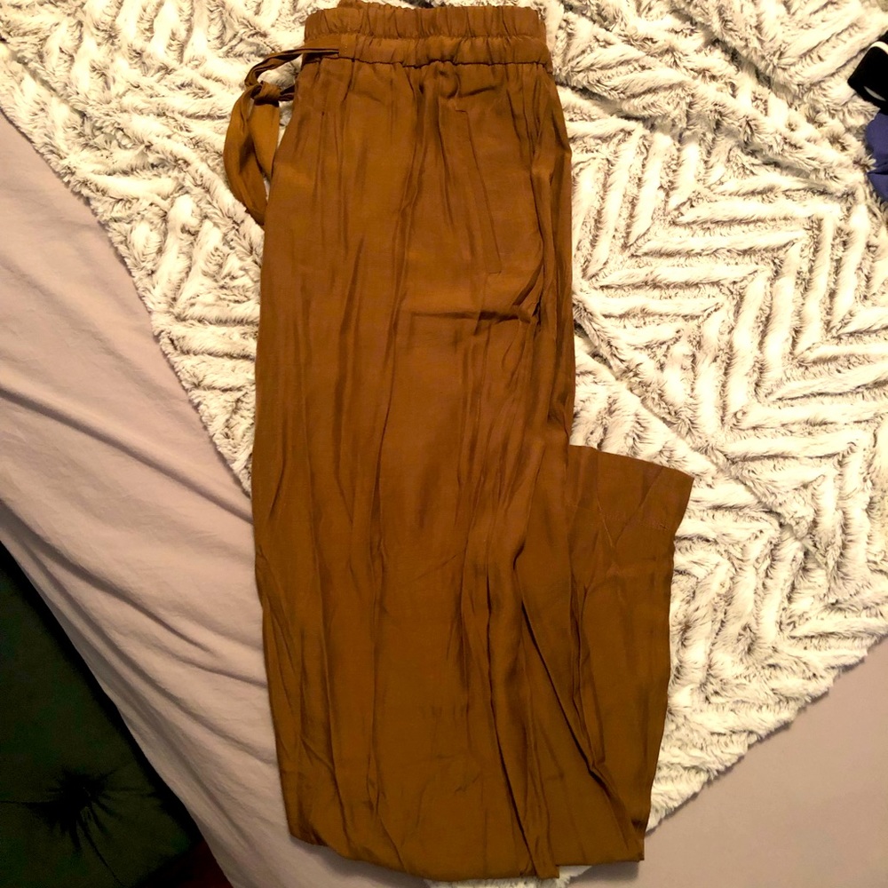 Camel dress pants by Kori. Size Medium. NWT